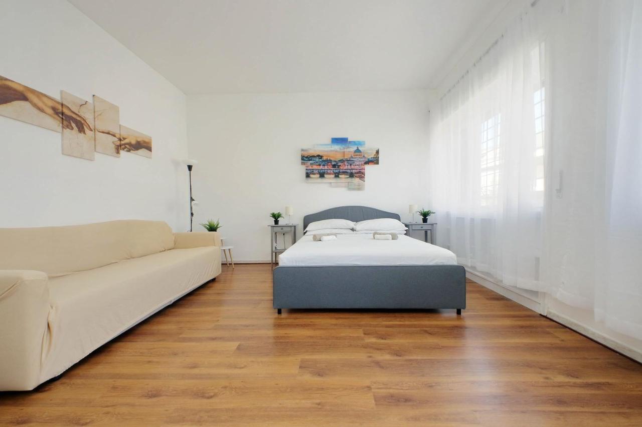 Zucchi Rooms Rzym Zewnętrze zdjęcie