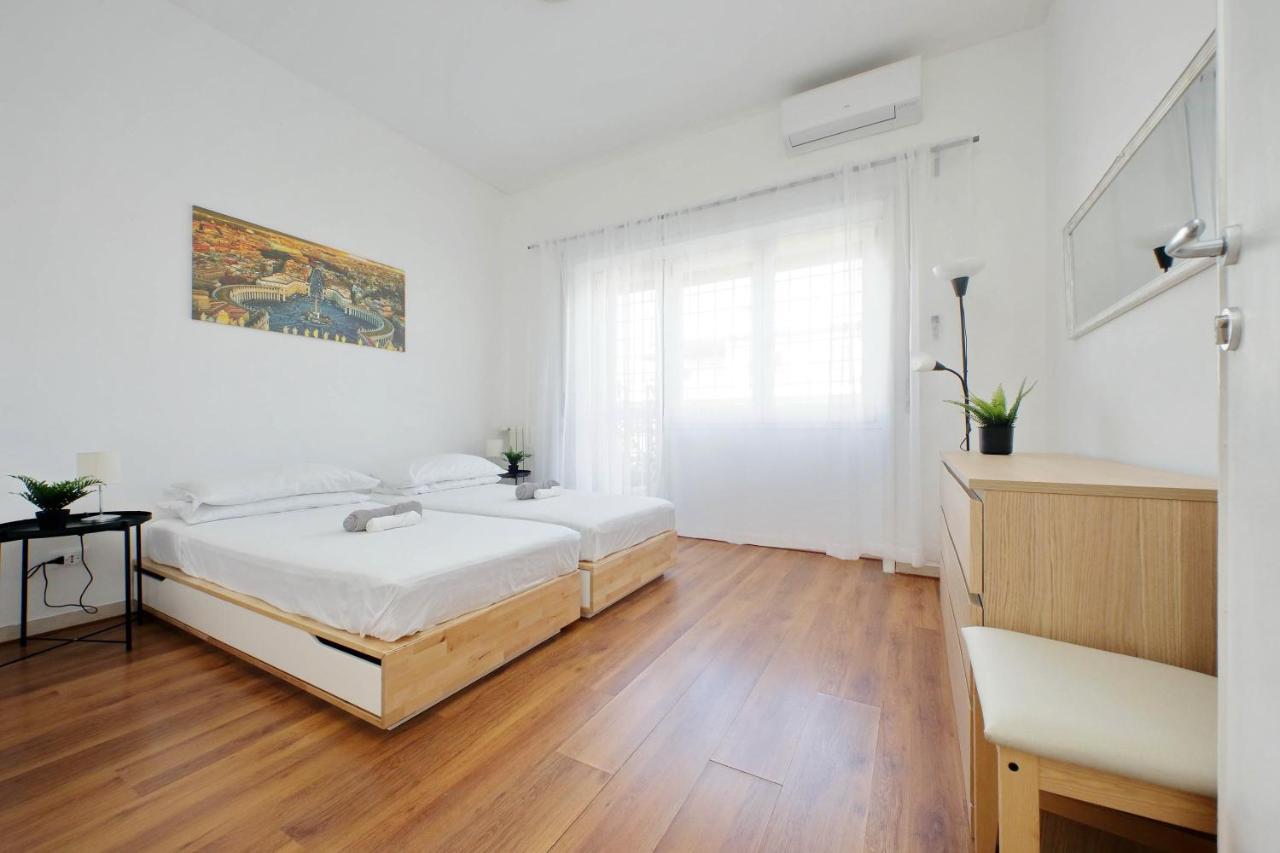 Zucchi Rooms Rzym Zewnętrze zdjęcie